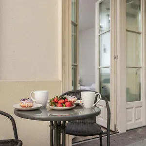 Atrium - Old Town Luxury - By Upstairs Krakow
