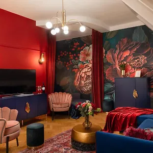  Apartment Decadent Art Deco Balcony In Old Town Czech Republic